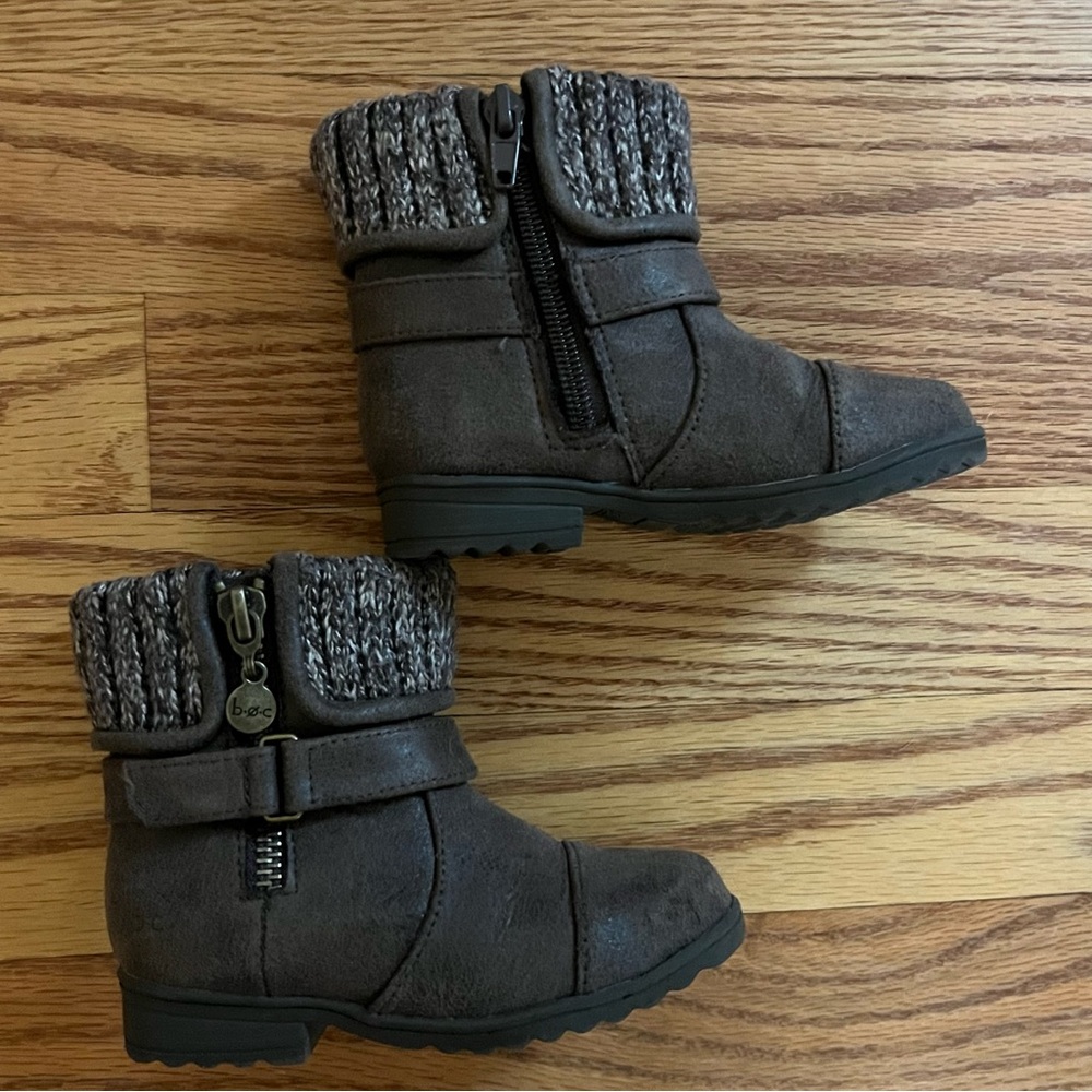 B.O.C Toddler Girl Brown Ankle Bootie Sweater Foldover size 6